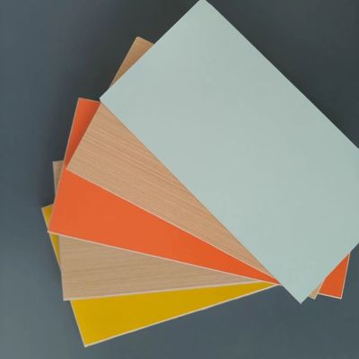 Estilo de diseño moderno fachada de pared exterior revestida con suelo de celulosa ignífugo