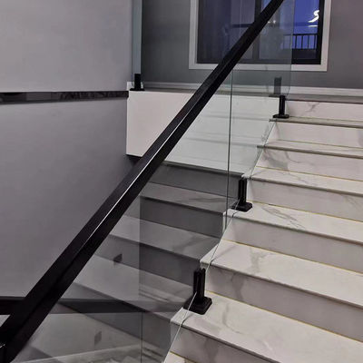 Barandillas de vidrio de estilo de diseño moderno para la seguridad interior en las escaleras de los apartamentos