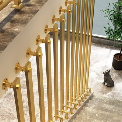 Barandillas de aluminio para apartamentos modernos Barandillas de escaleras de barandilla de hierro forjado personalizadas