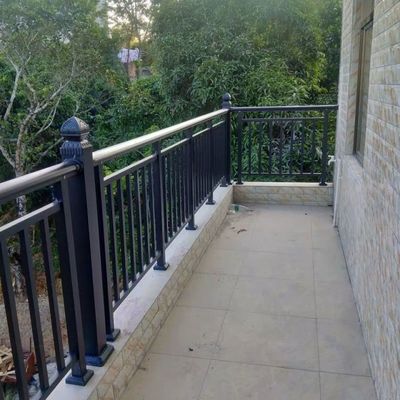 Balaustrada de metal para interiores barandillas de escalera de hierro forjado barandillas de escalera diseño de apartamento moderno