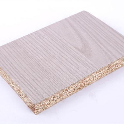El tablero de chapa de melamina es la mejor opción para el exterior, respetuoso con el medio ambiente y resistente al desvanecimiento