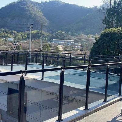 Estilo de diseño moderno Escalera montada en la pared Barandillas de vidrio templado con baluster de poste