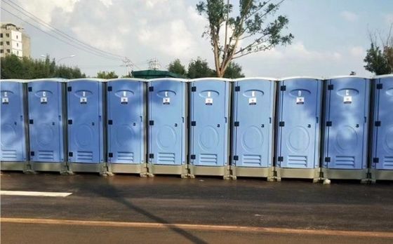 Baños portátiles al aire libre Baños de remolque para obras conjuntas Sala de ducha