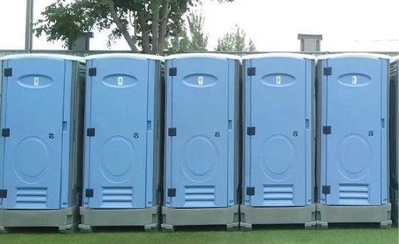 Baños portátiles al aire libre Baños de remolque para obras conjuntas Sala de ducha