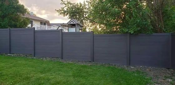 Moderno diseño estilo de madera de plástico composite de la valla de la tabla fácil de instalar y resistente al agua