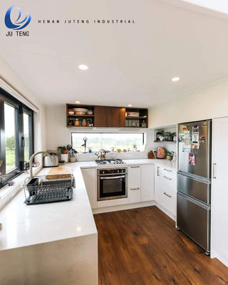 Casa de construcción de madera prefabricada de estilo más popular con contenedor de paquete plano de acero