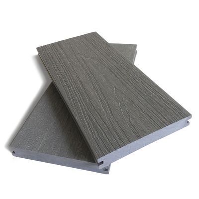 Suelos de madera y plástico coextrusos de alta resistencia de paneles no metálicos para edificios de oficinas