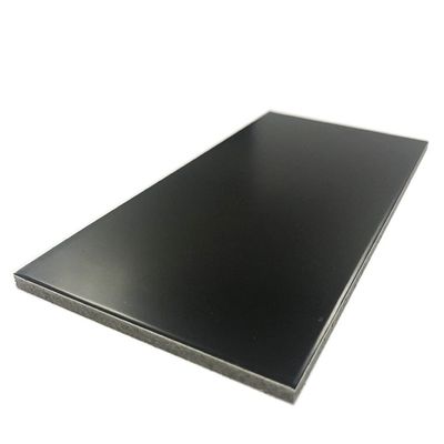 1220X2440MM Placa revestida de aluminio ligera para protección contra incendios con acabado cepillado