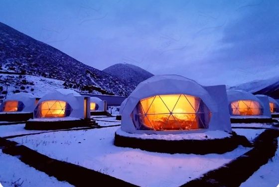 Casa de campo al aire libre tienda redonda Glamping Dome con color personalizado casa de lujo baño
