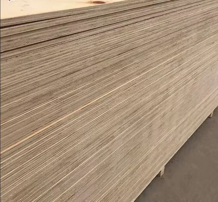 E1 18 mm 3/4 de doble cara de madera contrachapada de pino para el techo y la pared exterior