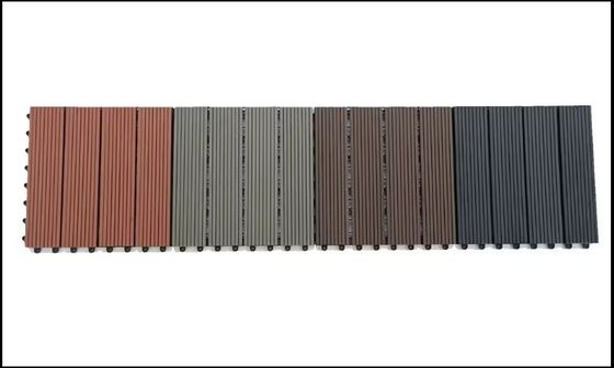 Terraza de madera plástico compuesto de café WPC 300 * 300mm azulejos de suelo para el jardín exterior suave